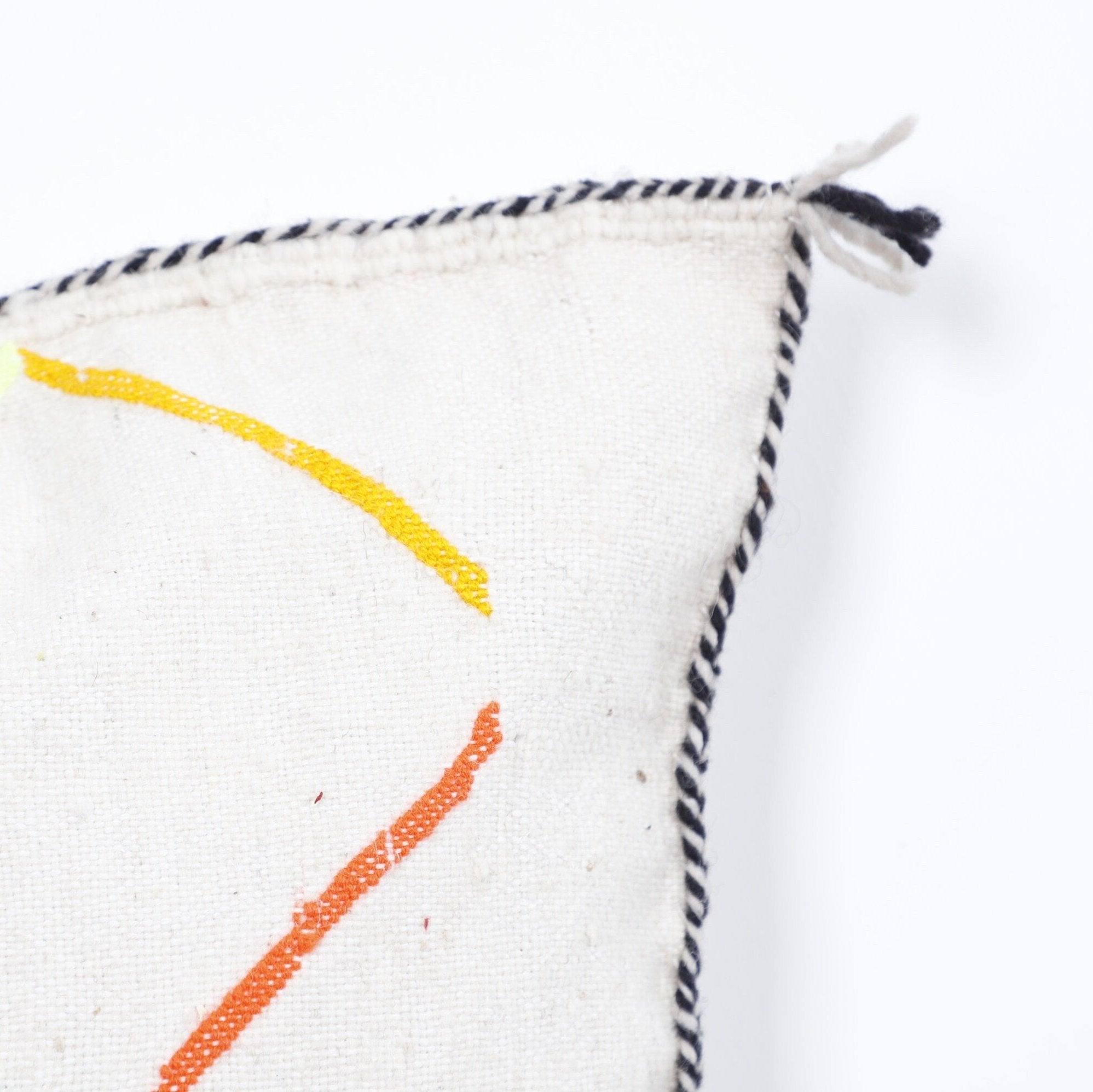 Bohemian Pillow Cover with Traditional Kilim Patterns
