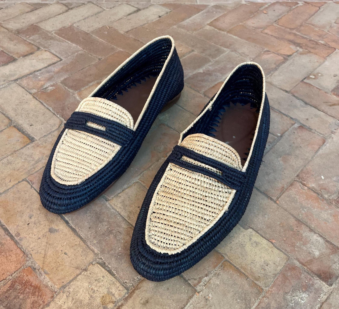 Two-Tone Raffia Loafers – Black & Natural Minimal Style